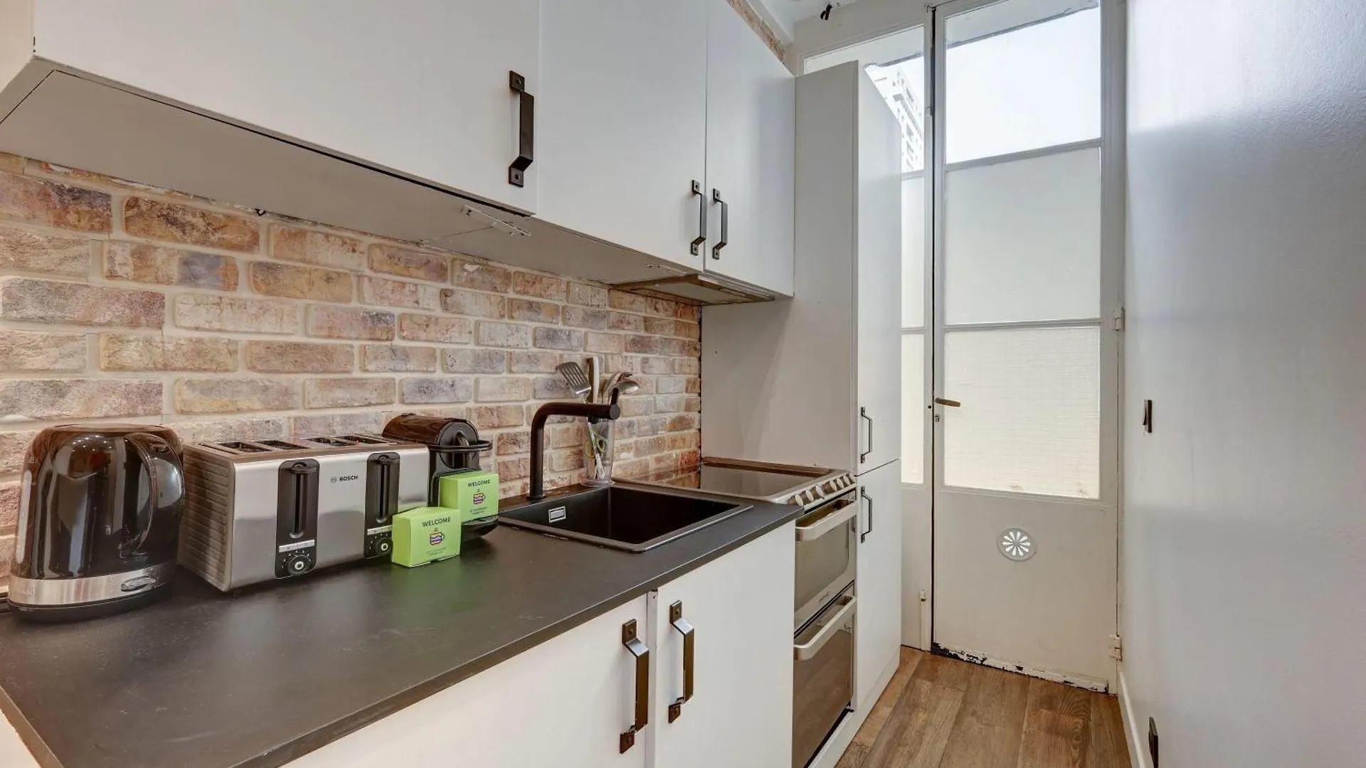 Gare De Lyon 4bd - 4bth Apartment! Paris