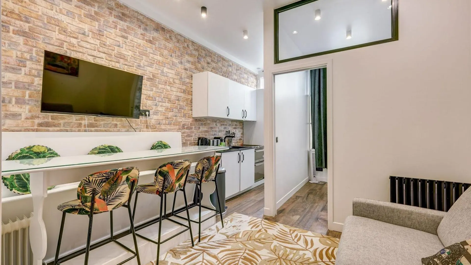 Apartment Gare De Lyon 4bd - 4bth Apartment!