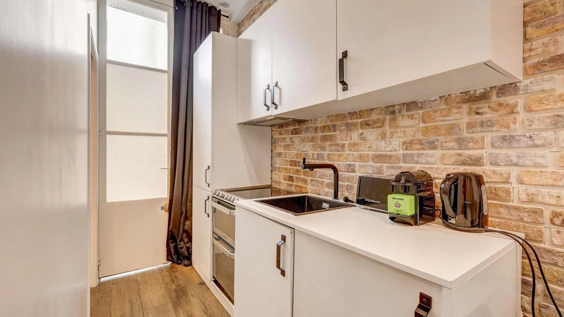 Gare De Lyon 4bd - 4bth Apartment! Paris